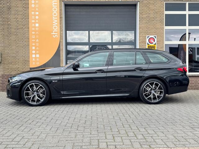 BMW 5-SERIE TOURING 530e PHEV M-SPORT PANODAK/LEER/LASER/TREKHAAK/NL-AUTO
