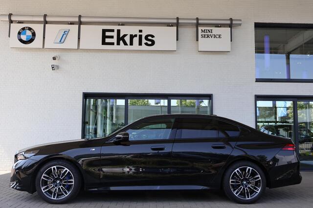 BMW 5-SERIE Sedan 520i | M Sportpakket Pro | Driving Assistant Plus