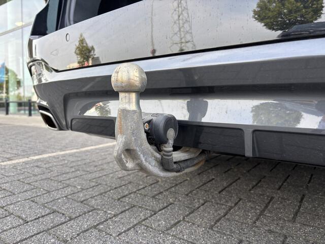 BMW 5-SERIE Touring 530i xDrive High Executive M Sport Automaat / Panoramadak / Trekhaak / Laserlight / Achteruitrijcamera / Head-Up / Comfort Access / Adaptief onderstel