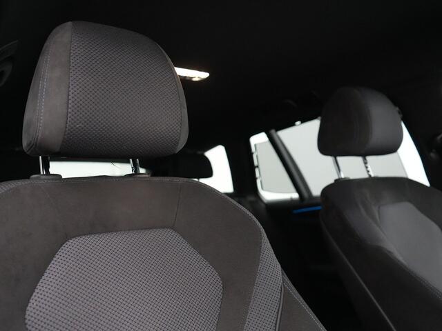 BMW 5-SERIE Touring 530e M Sport Plug In Hybrid 293pk Dealer O.H PHEV | Head Up | 360 Camera | Laser LED | Alcantara Sportstoelen Verwarmd | Blis | Apple Carplay | M Sportstuur | Navigatie | Virtual | DAB |