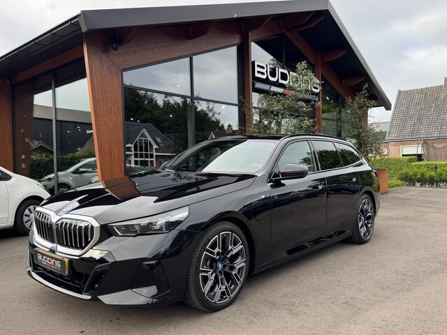 BMW 5-SERIE Touring 530e M Sport Edition | Travel Pack | Pano