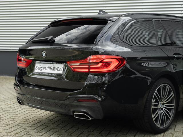 BMW 5-SERIE Touring 540i xDrive M-Sport - Pano - Active Steering - Driving Ass Plus - Head-Up