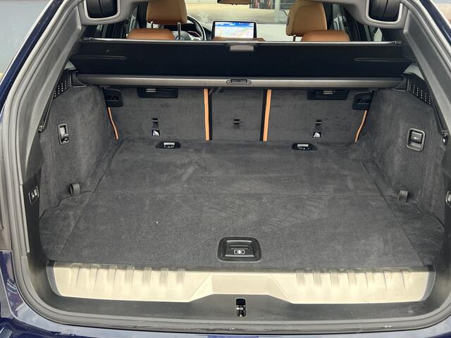 BMW 5-SERIE Touring 530e M-Sport Business Edition Plus Panoramadak Driving Ass Prof Keyless Rondzicht Camera Elek Stoelen Stoel + Stuurverwarming ACC DAB Head-Up Shadow Line BTW Tansanite Blauw Plug In Hybride 1e Eigenaar BTW Auto