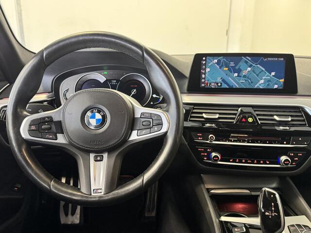 BMW 5-SERIE Touring 520i High Executive M-sport | TREKHAAK | DEALERONDERHOUDEN |