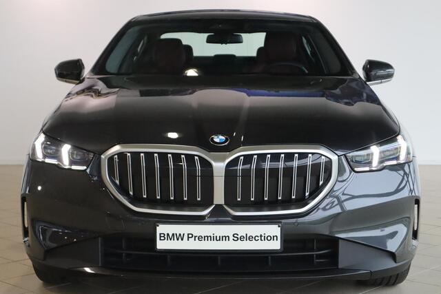 BMW 5-SERIE Sedan 520i Driving Assistant | Achteruitrijcamera