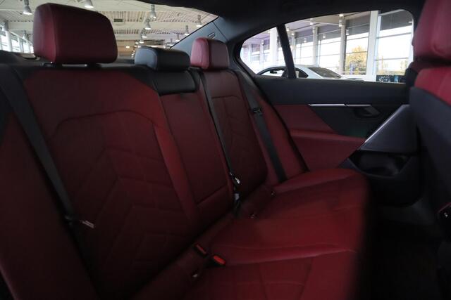 BMW 5-SERIE Sedan 520i Driving Assistant | Achteruitrijcamera