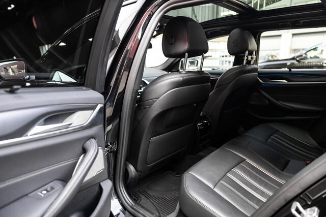 BMW 5-SERIE 5er - 530 e xDrive M Sport | H&K | Pano | Trekhaak |