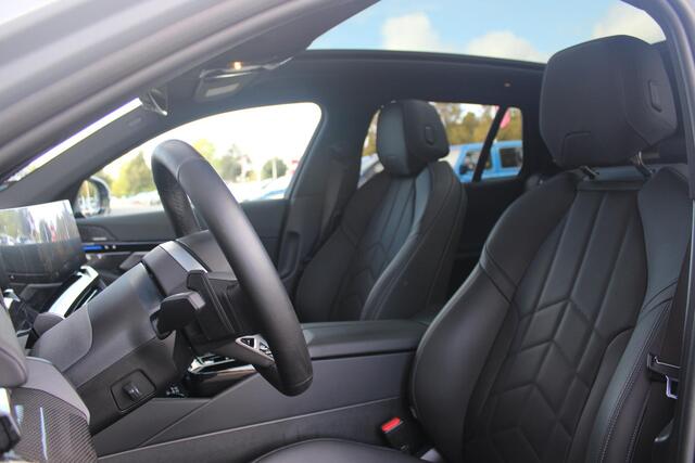 BMW 5-SERIE Touring 520i | M-SPORT INTERIEUR / EXTERIEUR | MULTIFUNCTIONELE SPORTSTOELEN, VOLLEDIG ELEKTRISCH MET GEHEUGEN | VOORSTOELEN VERWARMD / GEVENTILEERD | ACHTERBANK VERWARMD | HALF LEDER / HALF ALCANTARA BEKLEDING | GLAZEN PANORAMA DAK | HARMAN KARDON PREMIU