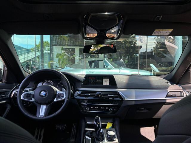 BMW 5-SERIE Touring 520i Business Edition Plus Pano | Dealer Onderhouden