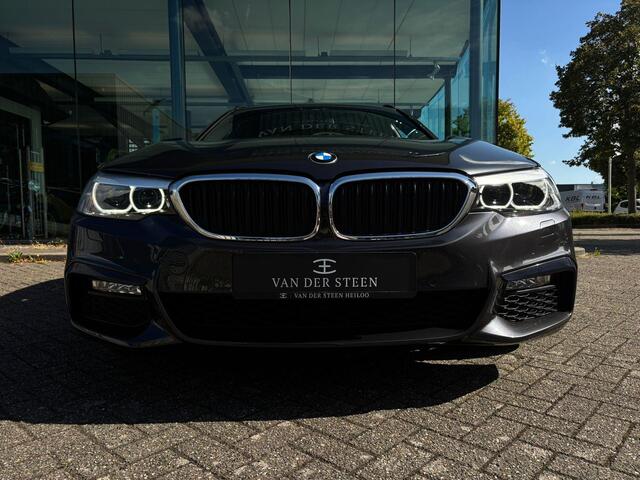 BMW 5-SERIE Touring 520i Business Edition Plus Pano | Dealer Onderhouden