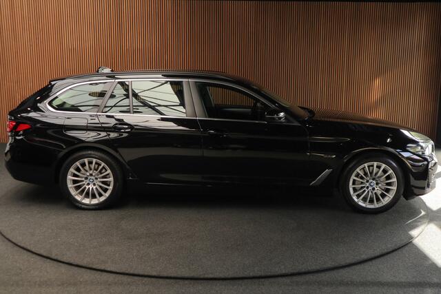 BMW 5-SERIE Touring 520e VERWARMDE VOORSTOELEN-ELEC STOELEN-DAB-VIRTUAL