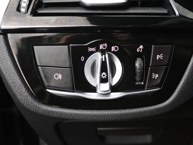 BMW 5-SERIE 530e Business Edition Plus | M Sport | Panoramadak | Camera | Live Cockpit | Nederlandse Auto | NAP |