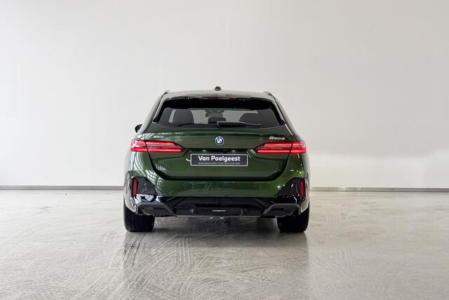 BMW 5-SERIE Touring 550e xDrive | M Sport Pro | Innovation Pack | Travel Pack | Comfort Pack | Trekhaak