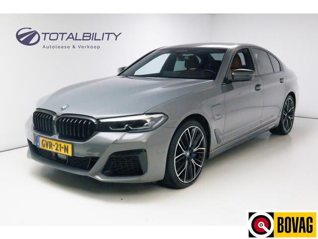 BMW 5-SERIE 545e xDrive M-Sport M-performance parts 394 PK Shadowline, Stoel + Stuurverw. 20" LMV, Ambiance verlichting, Driver assist