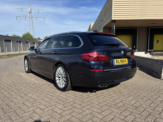 BMW 5-SERIE Touring 520i Luxury Edition automaat [ Full option, NL-auto, 1e eig, dealer oh ]