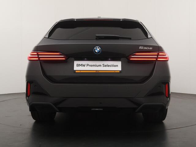 BMW 5-SERIE Touring 530e | M Sportpakket | Trekhaak |