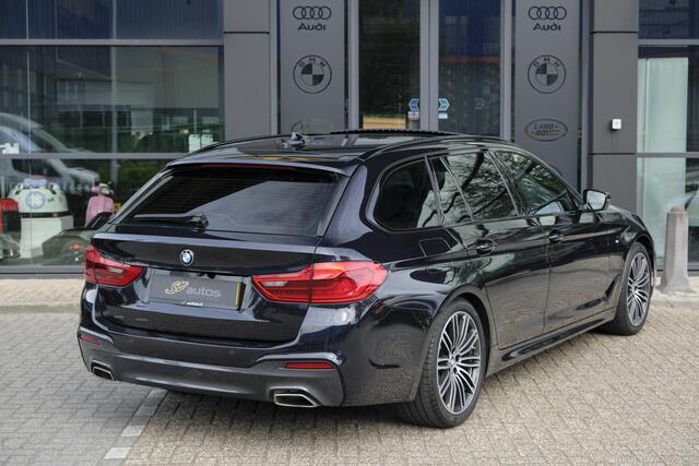 BMW 5-SERIE Touring 520i M-Sport 184pk Panoramadak Comfortstoelen Virtual cockpit Camera NLauto
