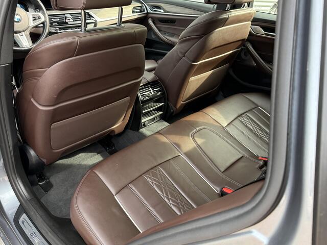 BMW 5-SERIE Touring 530d Luxury Line Plus | Bowers & Wilkins | Head UP | Panoramadak