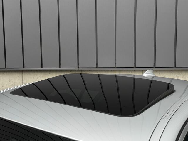 BMW 5-SERIE 520i 184PK Automaat Exe. Pano/schuifdak Camera Stoelverwarming