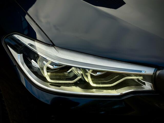 BMW 5-SERIE 530e M-PERFORMANCE DAK|HUD|SOFTCLOSE|NAPPA|STOELVENTI