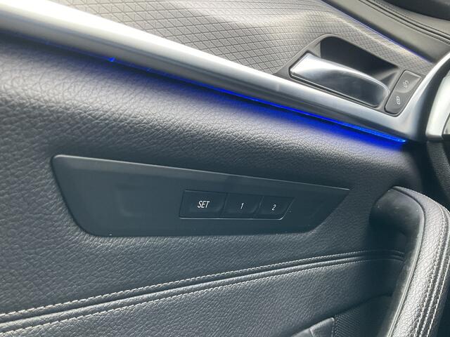 BMW 5-SERIE 530D M-sport 6-Cilinder Pano Trekhaak HUD 360cam Standkachel Sfeerverl NL-Auto VOL!