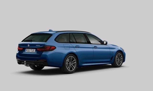 BMW 5-SERIE Touring 530e M-Sport | Panoramadak | Driving Assistant Professional | Hifi | Elektr. Trekhaak