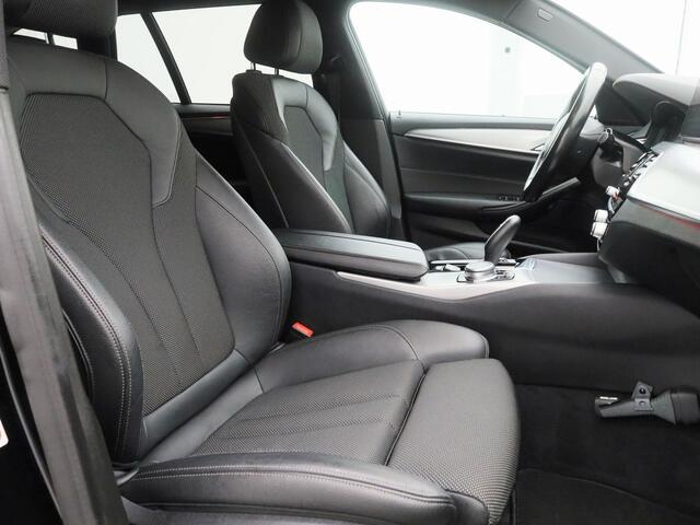 BMW 5-SERIE 520i 184 PK Steptronic8 Touring Executive Edition