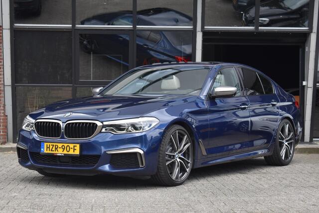 BMW 5-SERIE M550i xDrive High Executive HUD Pano Lane ACC B&W Sfeer