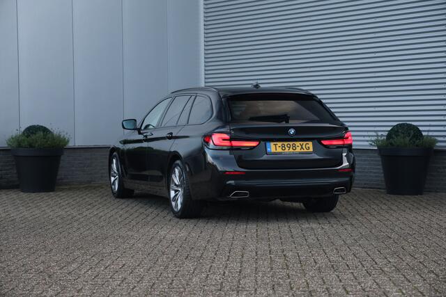 BMW 5-SERIE Touring 530e Executive 292PK NAP|Sportstoelen|Stoelverwarming|Plug in
