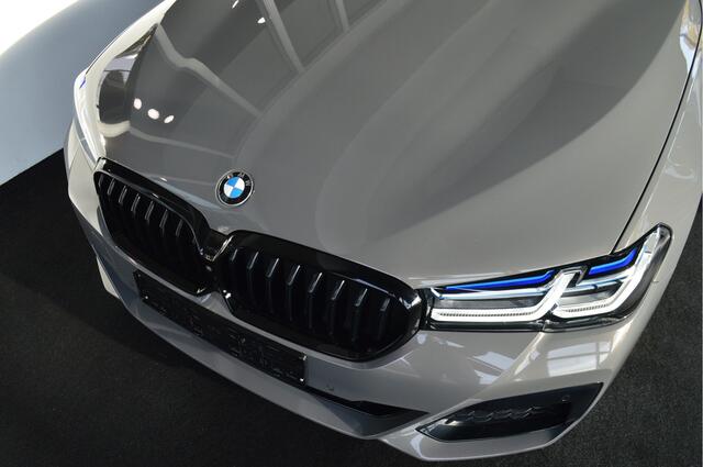 BMW 5-SERIE Touring 530e Hybride M-Sportedition | Top !