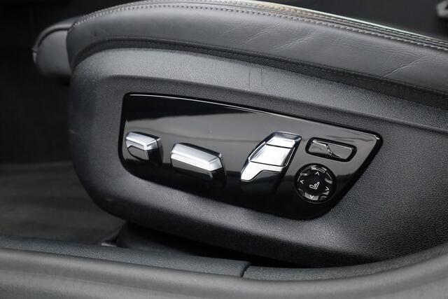 BMW 5-SERIE Touring 530e xDrive M Sport | HUD | Laser | Harman Kardon | Elek. Trekhaak | Adapt. Cruise | Leder