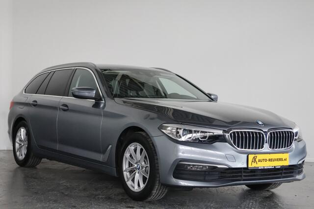 BMW 5-SERIE Touring 520i Business Edition Cruise / Navi / Carplay / Camera