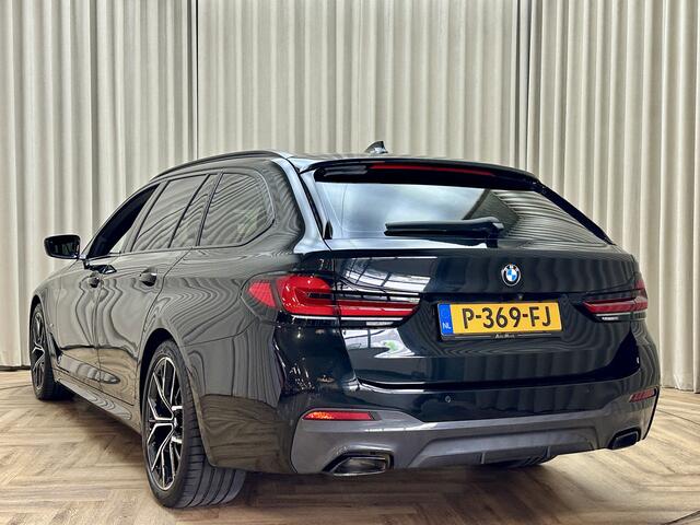BMW 5-SERIE Touring 520i *M-Sport* Panoramadak / LASER / Stoelkoeling / Keyless / Memory Seat / Apple Carplay / Org.NL! / 19"LMV