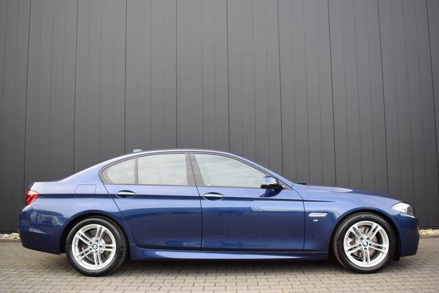 BMW 5-SERIE 520i Automaat M-Sport Edition Zwart Leder | Bi-Xenon | Elek. Stoelen | Full Map Navi | Sportstoelen