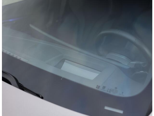 BMW 5-SERIE Touring 550e xDrive | Sportstoel - Pano - Trekhaak - Bow&Wil