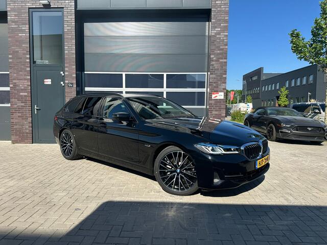 BMW 5-SERIE Touring 530e xDrive Business Edition Plus Headup/Laser/Harman-Kardon/Leder/Cam