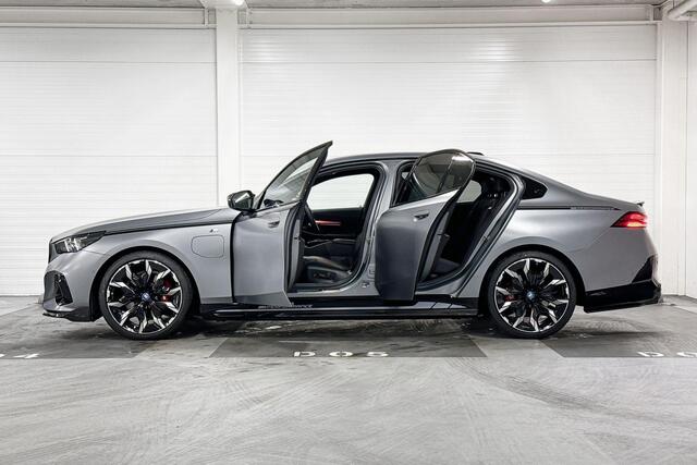 BMW 5-SERIE Sedan 530e