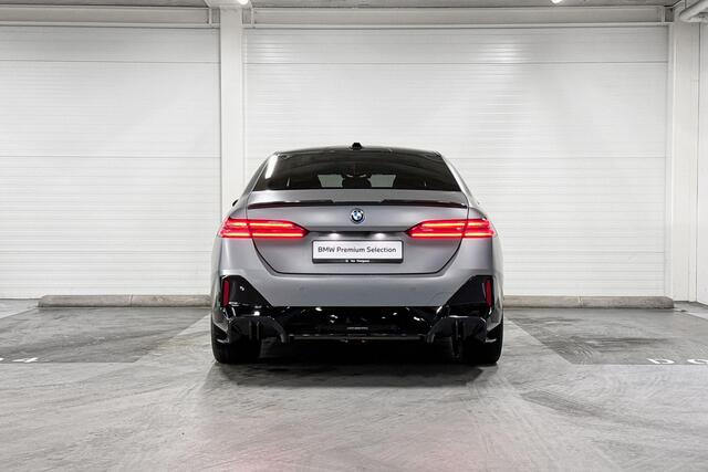 BMW 5-SERIE Sedan 530e