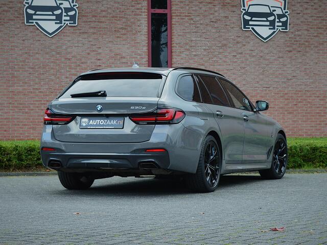 BMW 5-SERIE Touring 530e M Sport | Panorama | Trekhaak | ACC