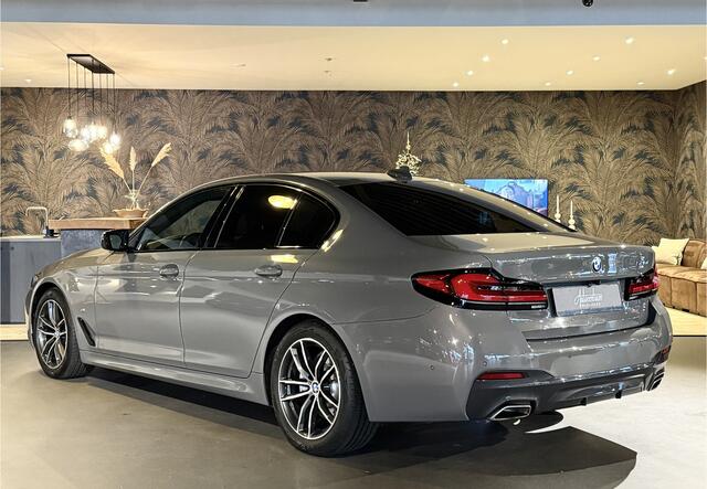 BMW 5-SERIE 520i Facelift I M-Sportpakket I BerninaGrau