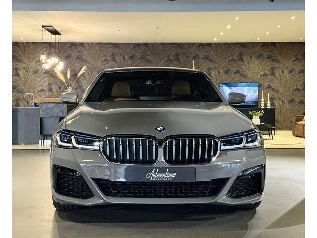 BMW 5-SERIE 520i Facelift I M-Sportpakket I BerninaGrau