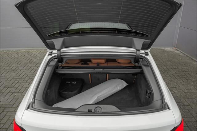 BMW 5-SERIE Touring 530e Business Edition M-Sport Laser Trekhaak HUD