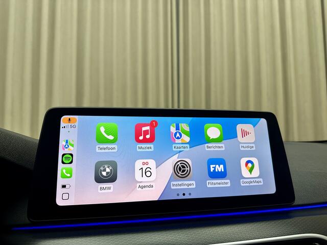 BMW 5-SERIE Touring 520i *M-Sport* Panoramadak / LASER / Stoelkoeling / Keyless / Memory Seat / Apple Carplay / Org.NL! / 19"LMV