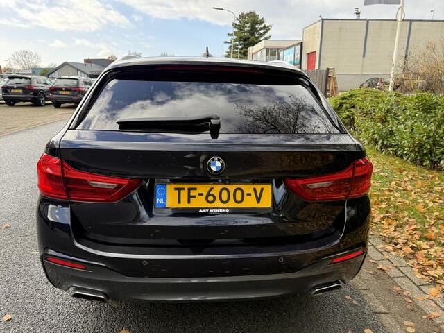 BMW 5-SERIE 540i Touring xDrive M-Sport 340PK NappaoPanooHeadUp