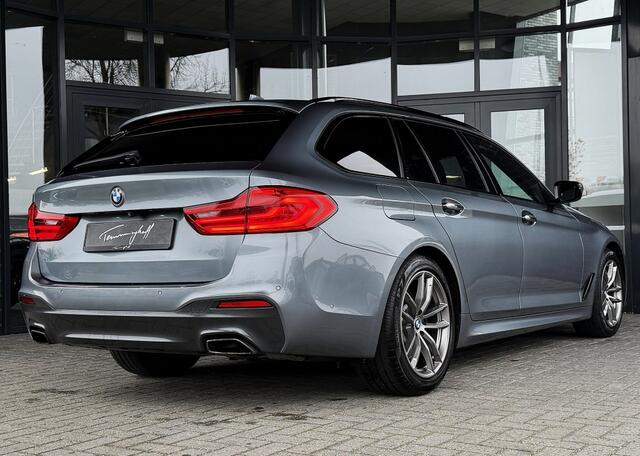 BMW 5-SERIE 530i X-DRIVE TOURING M-SPORT - PANO - LEDER