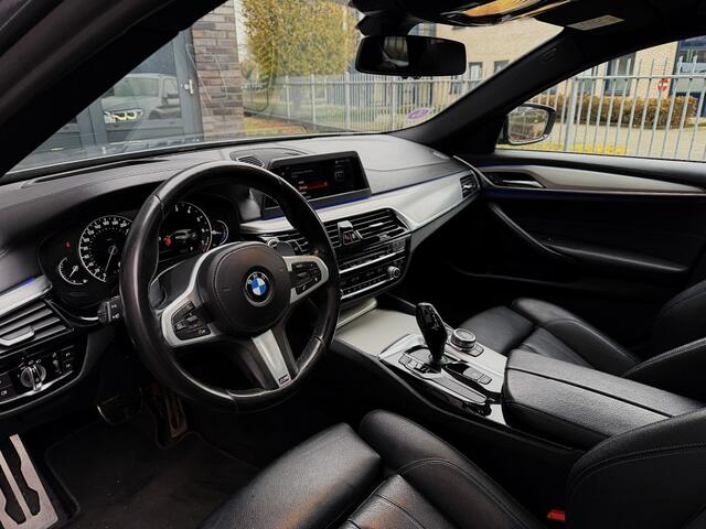 BMW 5-SERIE 530i X-DRIVE TOURING M-SPORT - PANO - LEDER