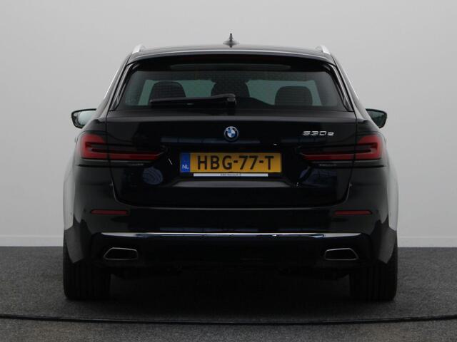 BMW 5-SERIE Touring 530e Business Edition Plus | verwarmde stoelen voor en achter | Head-Up Display| Panoramadak | memory stoelen |