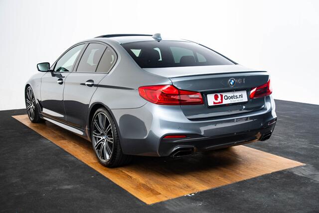 BMW 5-SERIE 540i High Executive M-sport pakket - Schuifdak - Stoelventilatie - 20 inch - Nappa leder - Comfort Access - Achteruitrijcamera - Driving Assistant Plus - Comfortstoelen - Stoelverwarming - Verwarmd Stuurwiel - Head-up Display - HiFi Audio