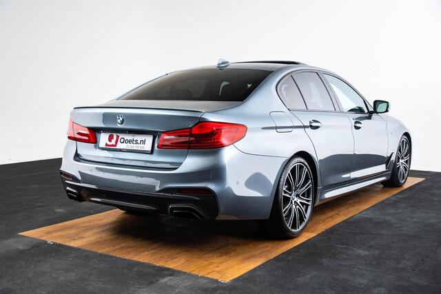 BMW 5-SERIE 540i High Executive M-sport pakket - Schuifdak - Stoelventilatie - 20 inch - Nappa leder - Comfort Access - Achteruitrijcamera - Driving Assistant Plus - Comfortstoelen - Stoelverwarming - Verwarmd Stuurwiel - Head-up Display - HiFi Audio
