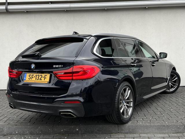BMW 5-SERIE 520i Touring High Executive | M-Sportpakket | Stuurverwarming | Getint Glas Achter